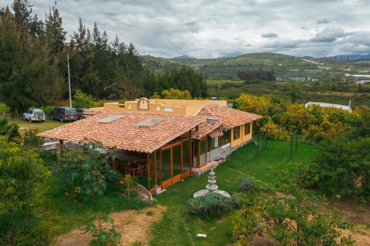 Hosteria Cananvalle Ibarra Exterior photo